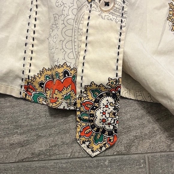 Taikonhu White Top with Navy Trim and Orange Tag Anthropologie - Picture 8 of 12